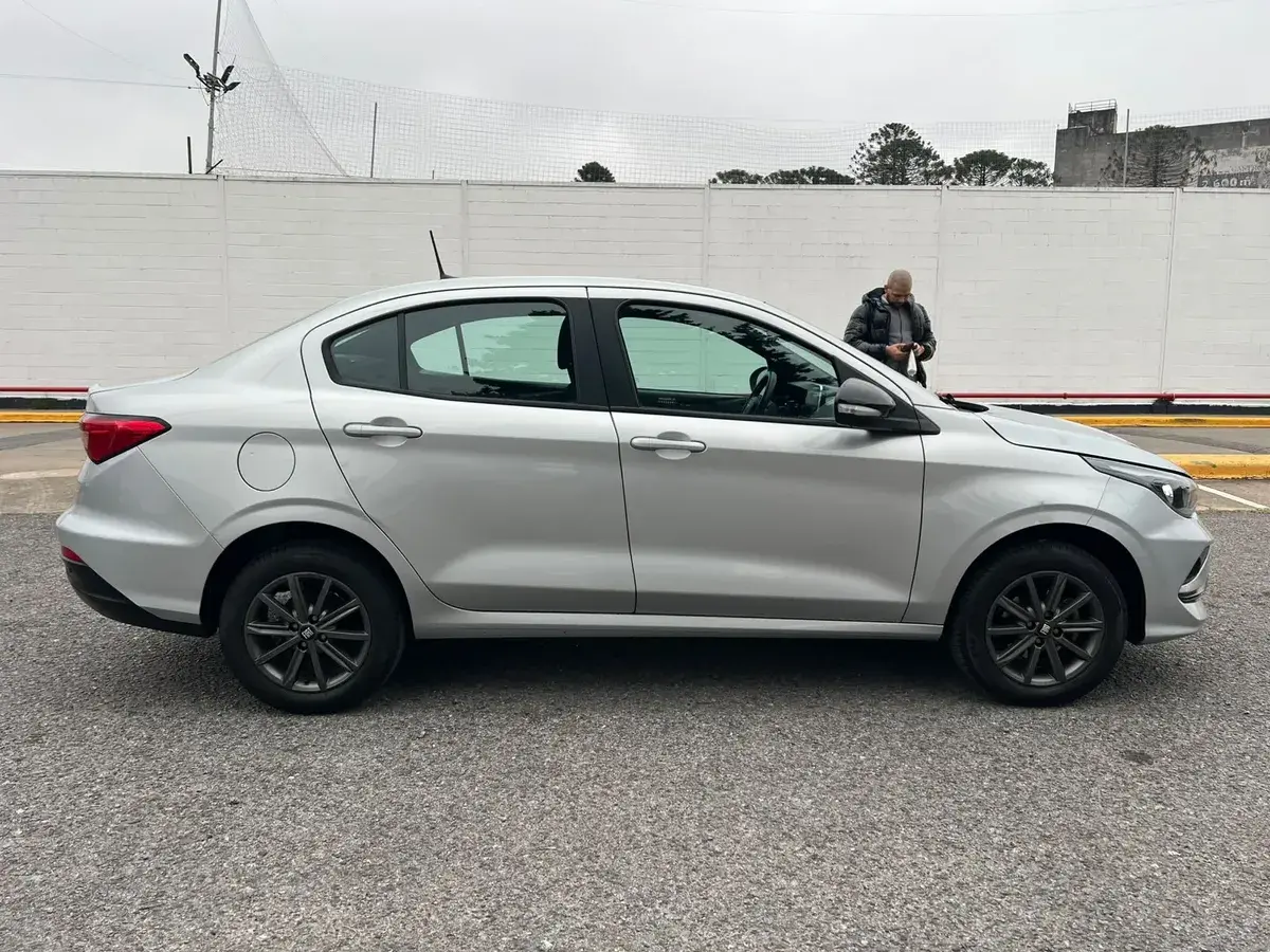 Fiat Cronos 1.3 Gse Drive 2023 - foto 3