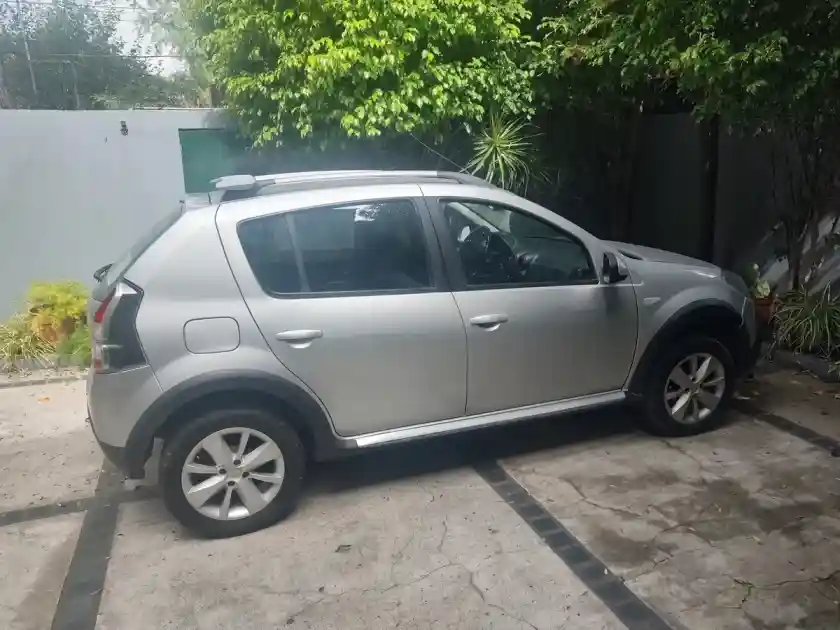 Renault Sandero Stepway 1.6 Privilege Nav 105Cv 2013 - foto 5
