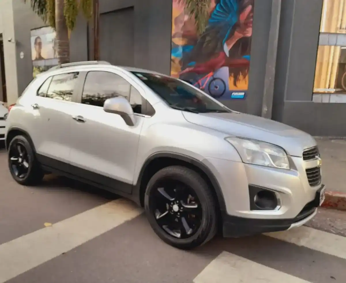Chevrolet Tracker 1.8 Ltz Fwd Mt 140Cv 2015 - foto 4