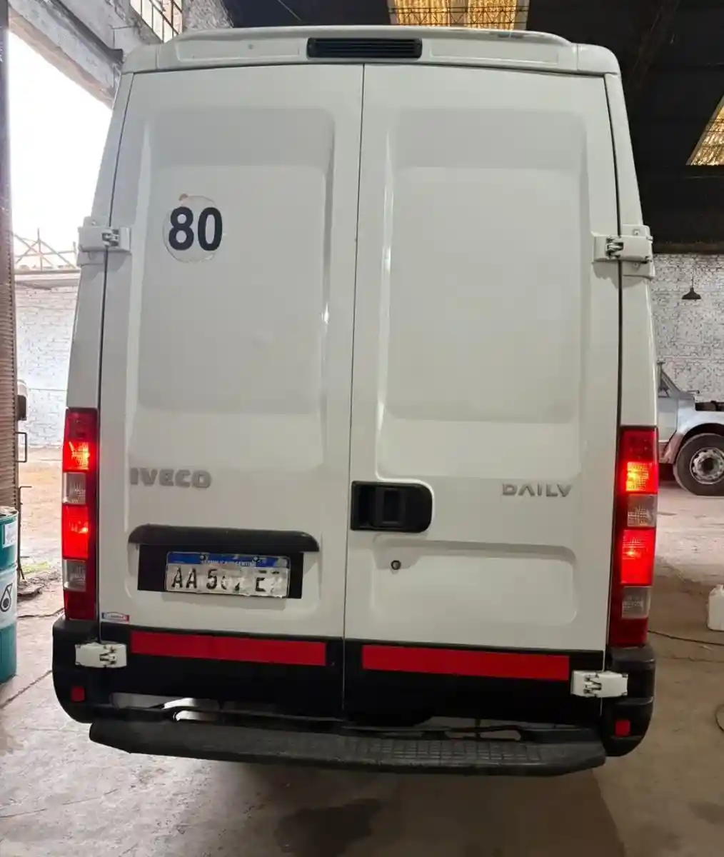 Iveco Daily 3.0 Furgon 55C16 H2 155Cv 12.3M3 3300 2016 - foto 4