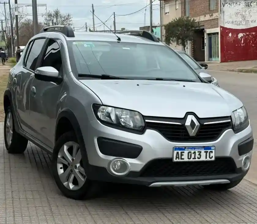Renault Sandero Stepway 1.6 Privilege 105Cv 2019 - foto 2