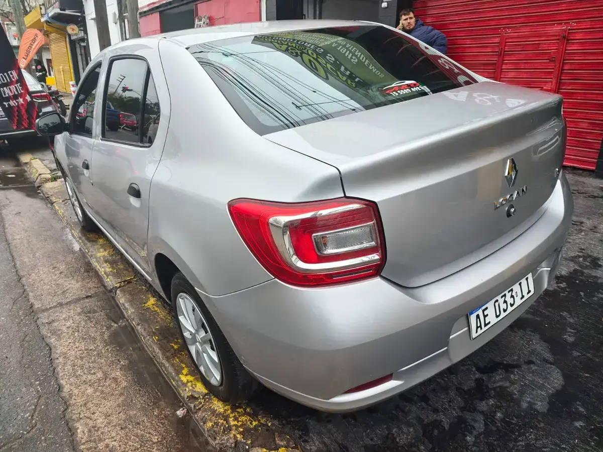Renault Logan 1.6 Expression 85Cv Nac 2019 - foto 2