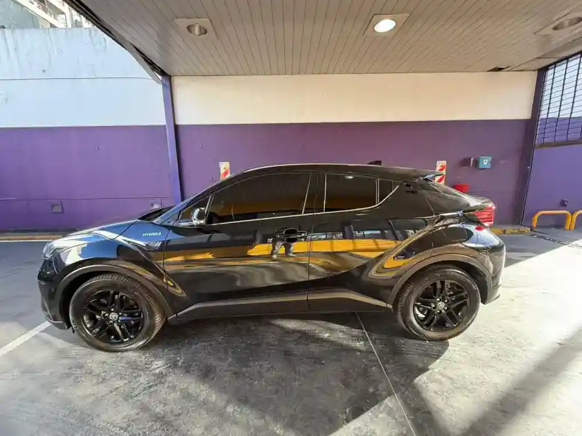 Toyota Ch-R 1.8 Ecvt Hv 2020 - foto 3
