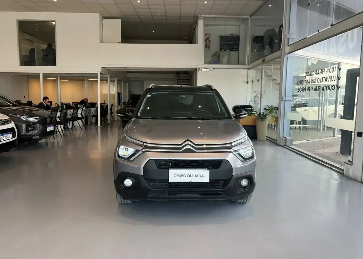 Citroën C3 1.6 First Edition At Bt 2023 - foto 3