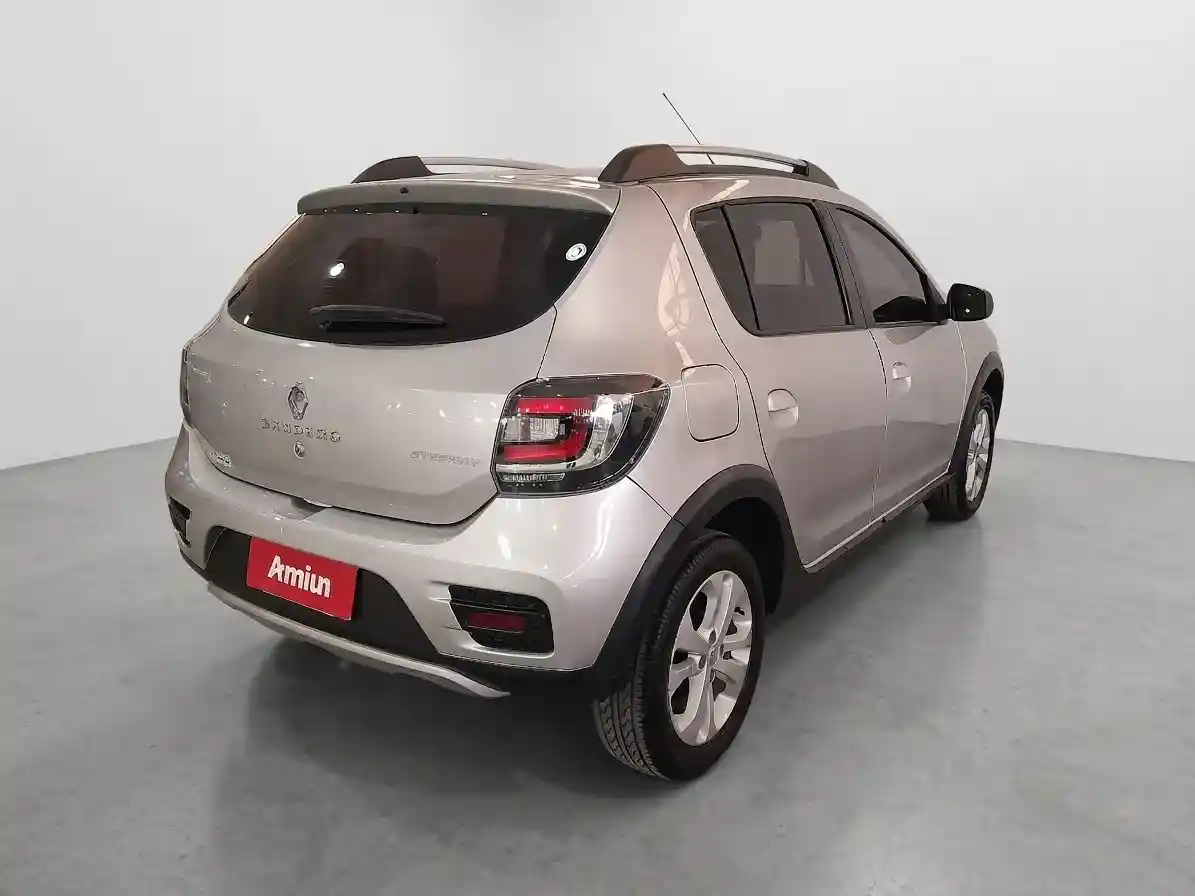 Renault Sandero Stepway 1.6 Dynamique 105Cv 2016 - foto 3
