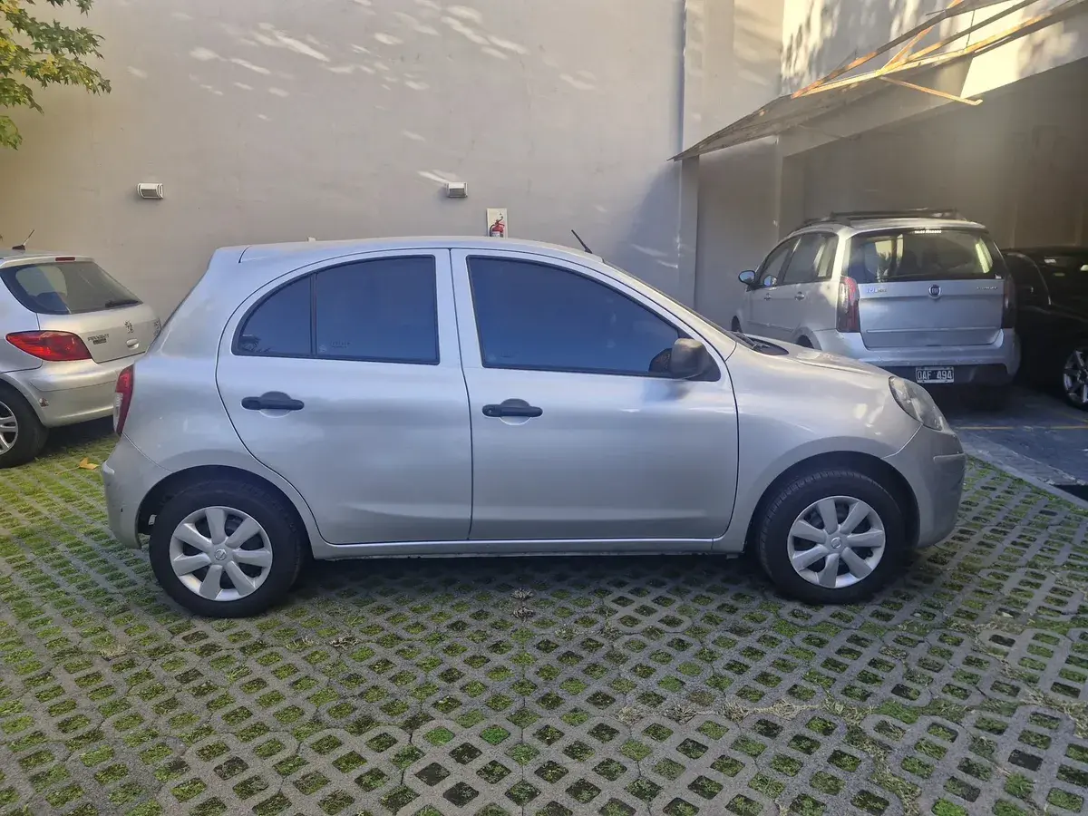 Nissan March Active Pure Drive 2016 - foto 4