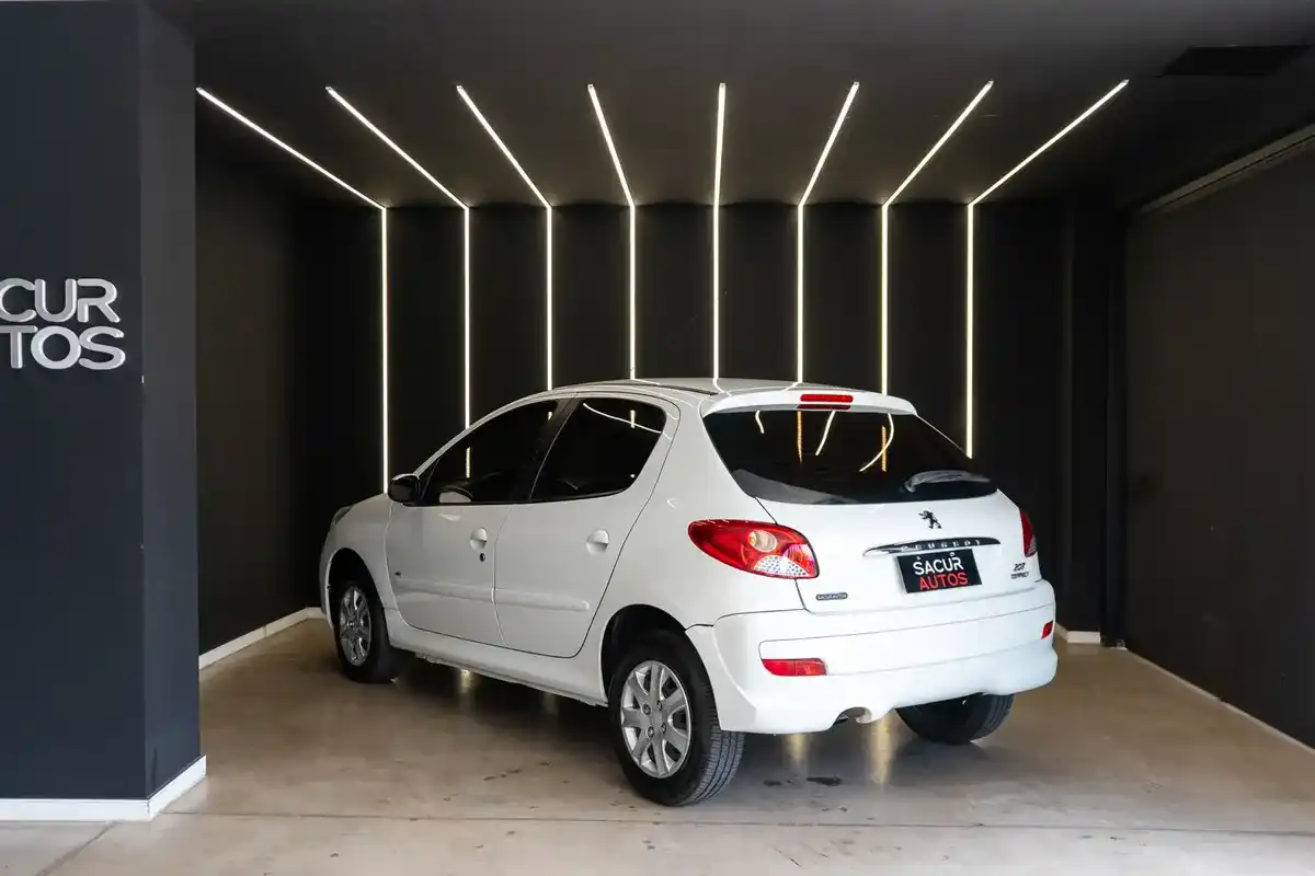 Peugeot 207 1.4 Hdi 5 P Xs/Allure 2015 - foto 3
