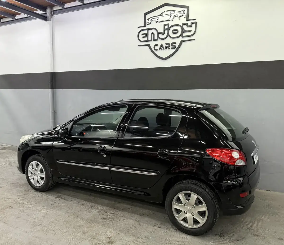Peugeot 207 1.4 Allure 75Cv 2013 - foto 2