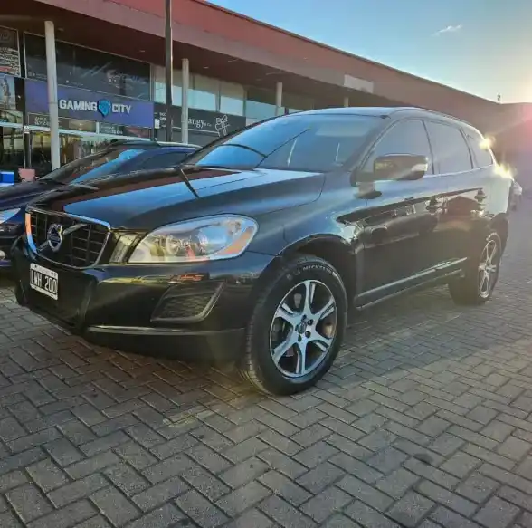 Volvo XC60 2012 - foto 1