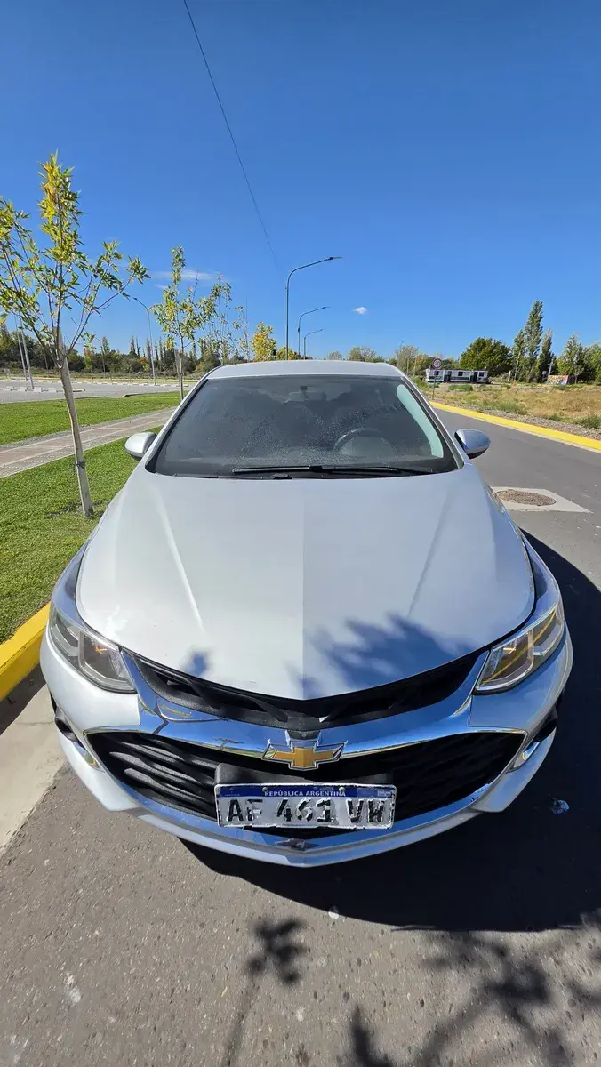 Chevrolet Cruze 5 1.4 Lt At 5P 2022 - foto 2
