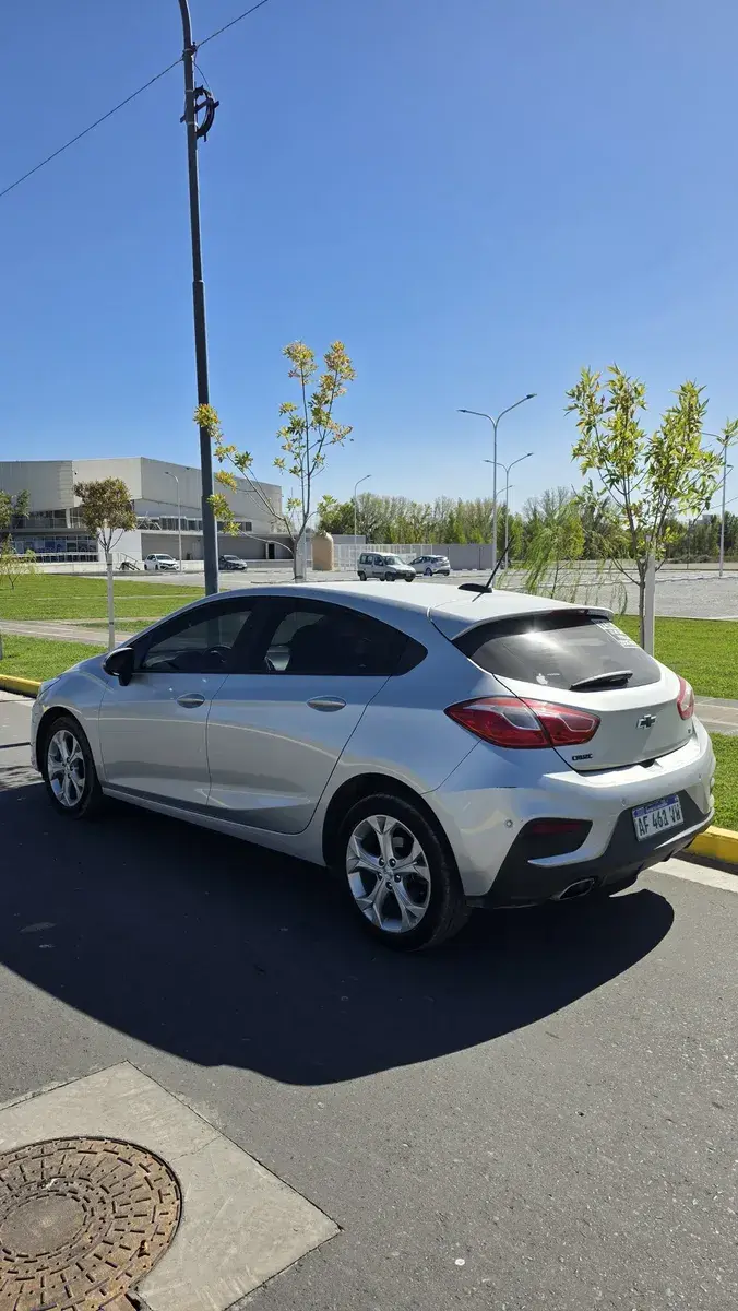 Chevrolet Cruze 5 1.4 Lt At 5P 2022 - foto 5