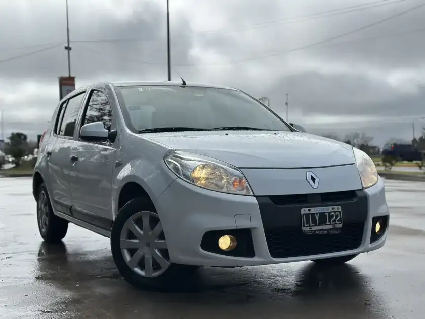 Renault Sandero 1.6 Confort 105Cv 2012 - foto 2