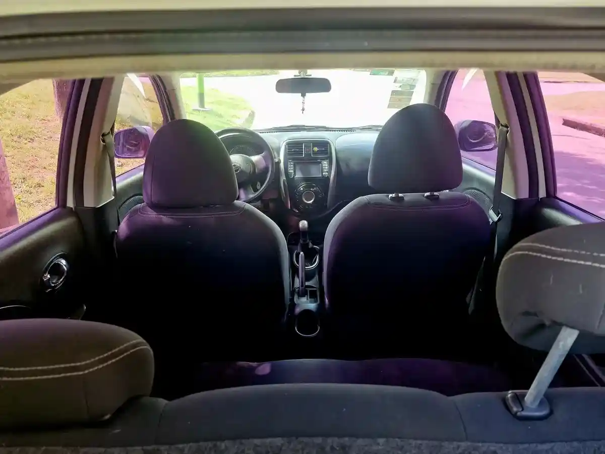 Nissan March 1.6 Advance Media Tech 107Cv 2014 - foto 5