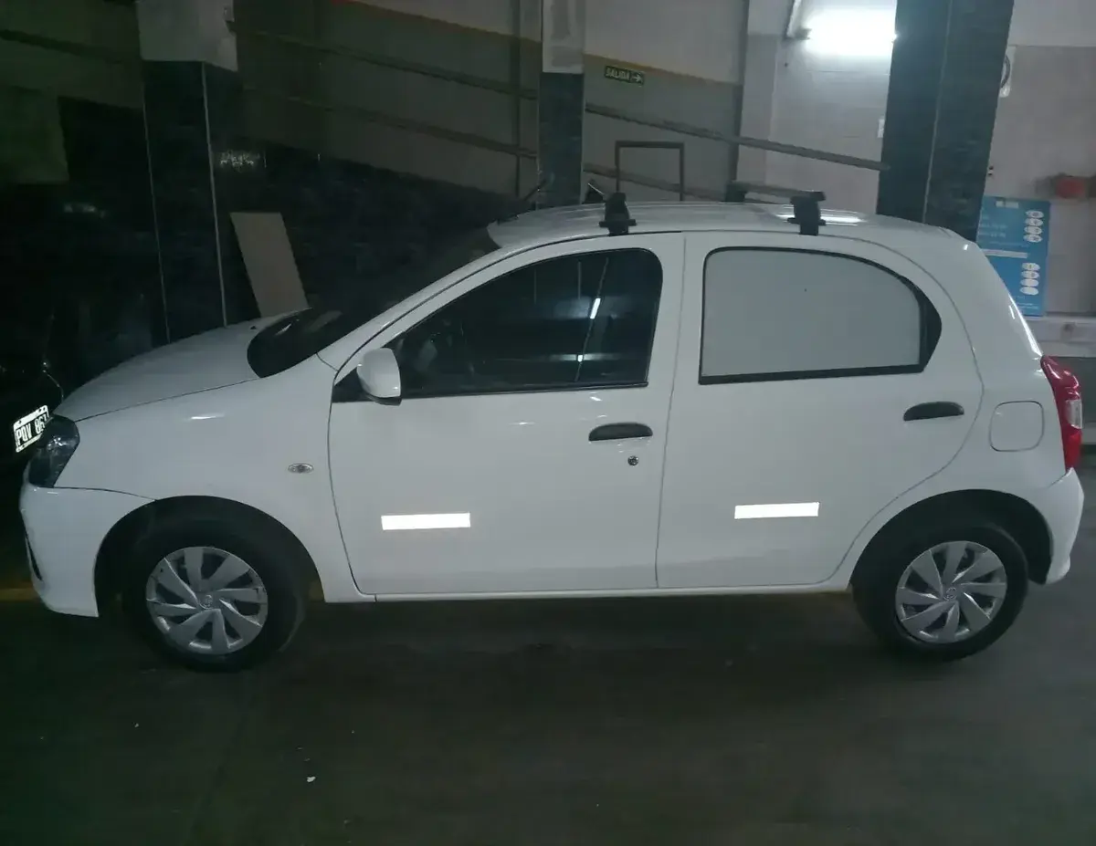 Toyota Etios 1.5 Aibo 2022 - foto 1