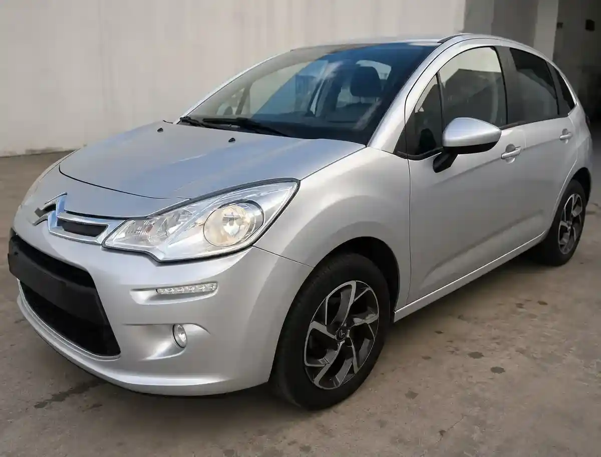 Citroën C3 1.6 Vti 115 At6 Feel 2021 - foto 1