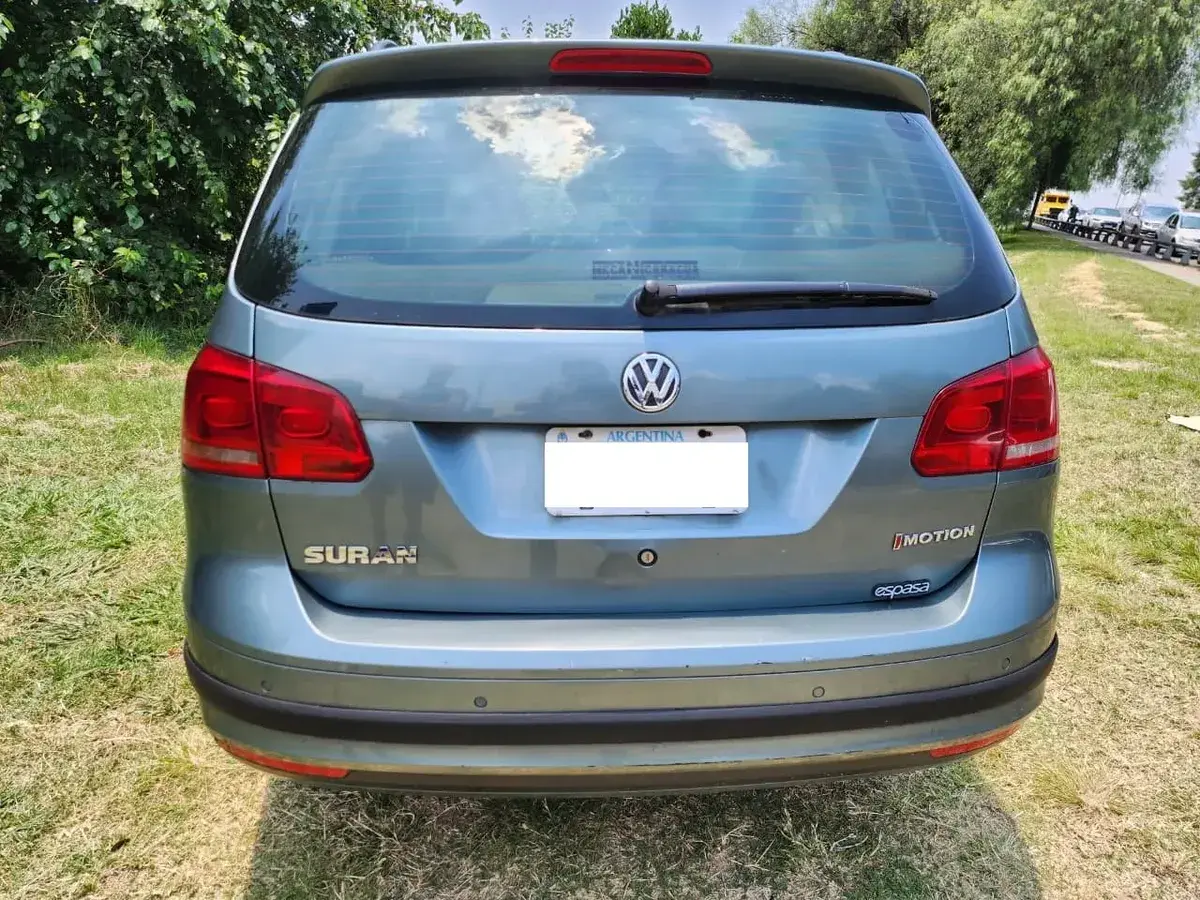 Volkswagen Suran 1.6 Imotion Highline 11C 2011 - foto 5