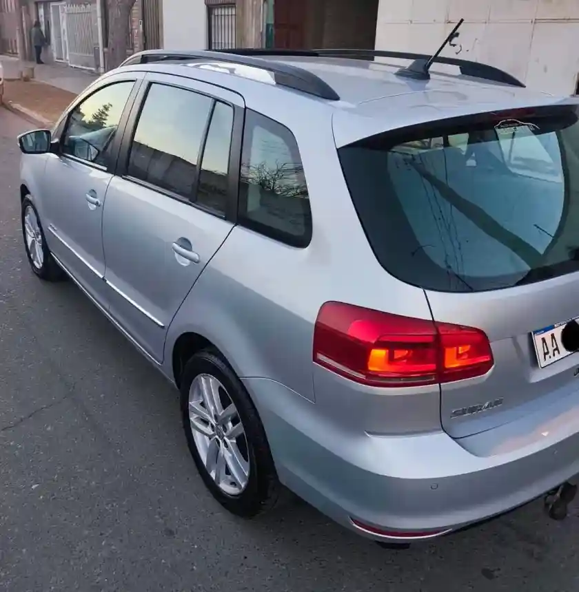 Volkswagen Suran 1.6 Highline Msi 110Cv 2016 - foto 2