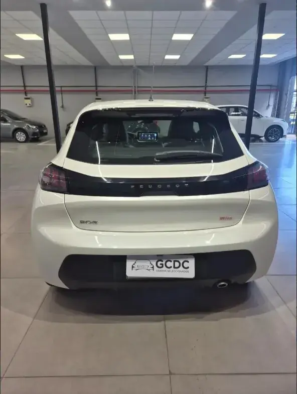 Peugeot 208 1.6 Road Trip 2023 - foto 5