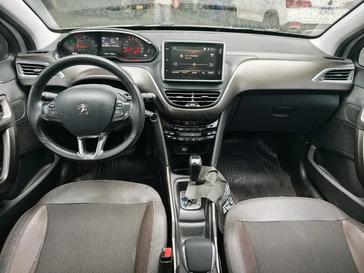 Peugeot 2008 1.6 Feline Tip Am20 2022 - foto 4