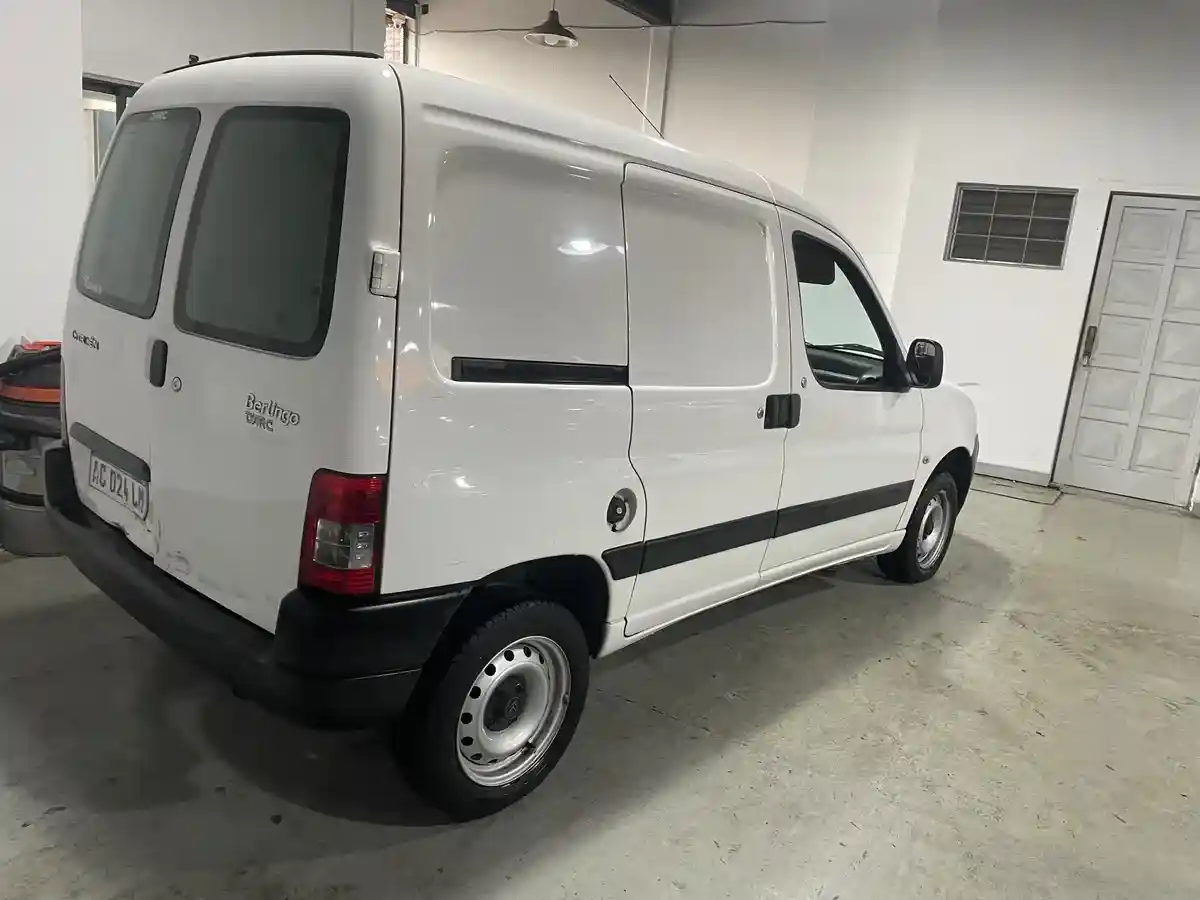 Citroën Berlingo Furgon 1.6 Bussines Hdi 92Cv Am54 2017 - foto 3