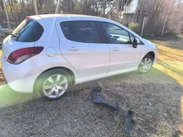 Peugeot 308 1.6 Allure Nav 115Cv 2015 - foto 3