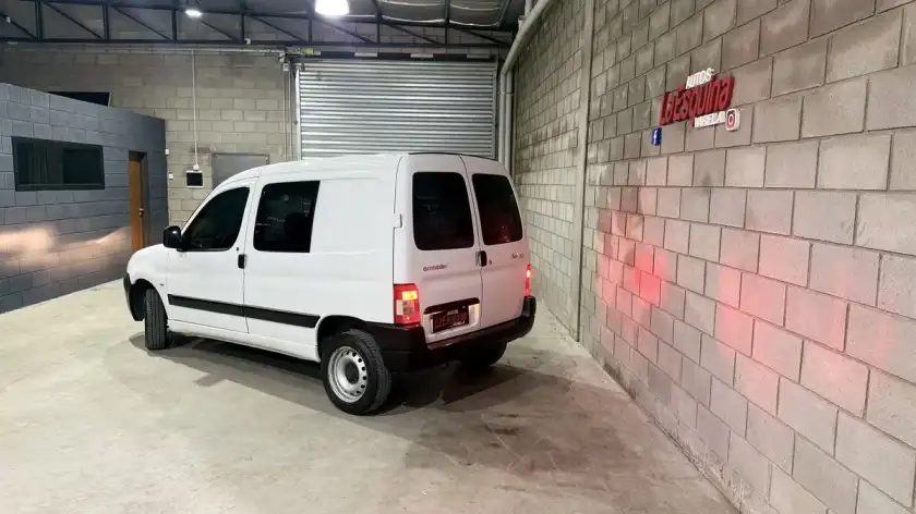 Citroën Berlingo Furgon 1.6 Hdi 92 Bussines Mixto 2020 - foto 2