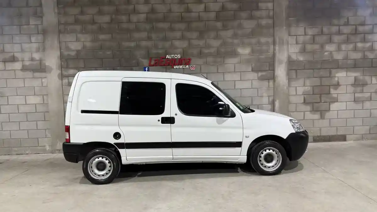 Citroën Berlingo Furgon 1.6 Hdi 92 Bussines Mixto 2020 - foto 5