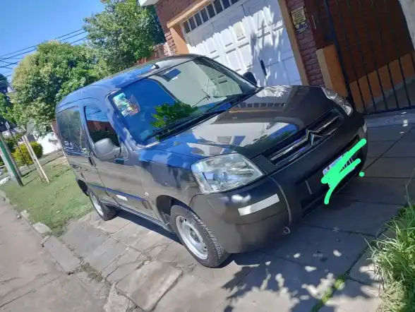 Citroën Berlingo Furgon 1.6 Bussines Hdi 92Cv Am54 2015 - foto 1