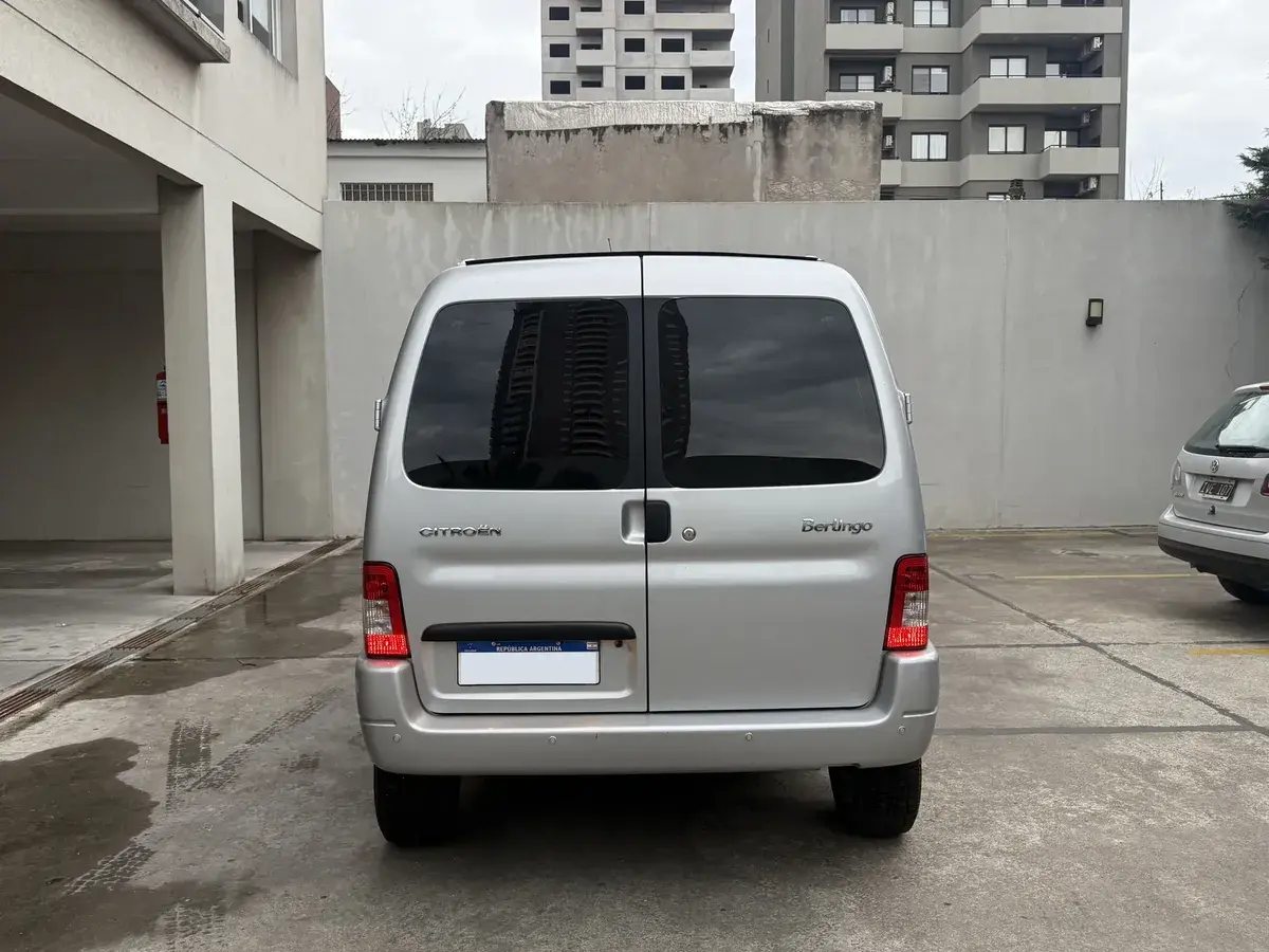 Citroën Berlingo Multispace 1.6 Xtr Hdi 92 Am18 2023 - foto 3