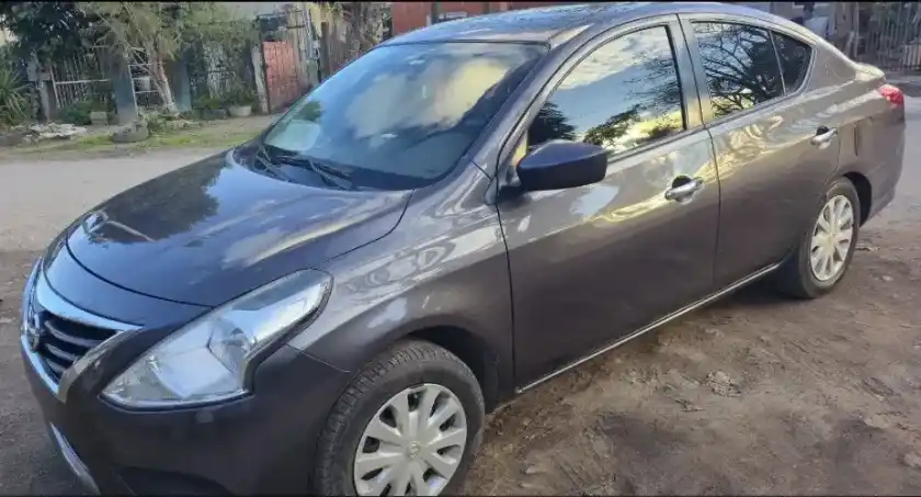 Nissan Versa 1.6 Sense Mt 2016 - foto 1