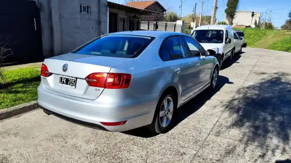 Volkswagen Vento 2.5 Luxury 170Cv 2012 - foto 3