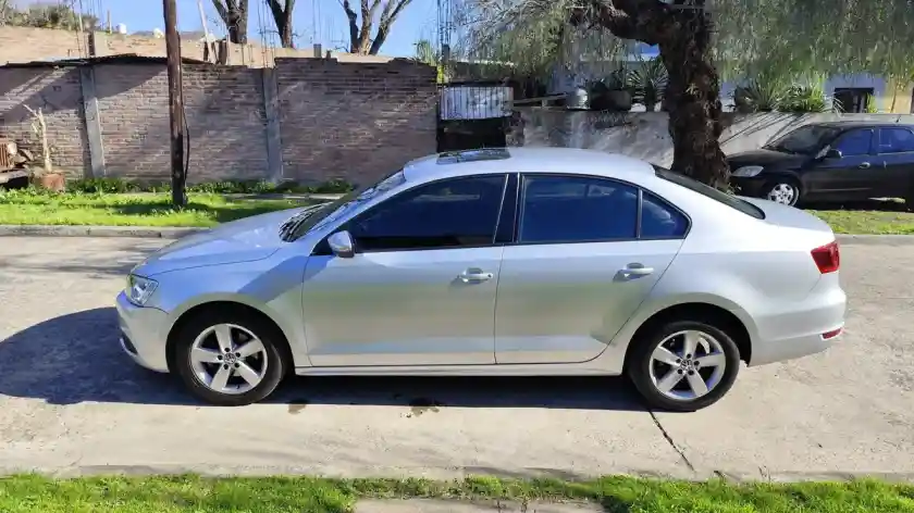 Volkswagen Vento 2.5 Luxury 170Cv 2012 - foto 5