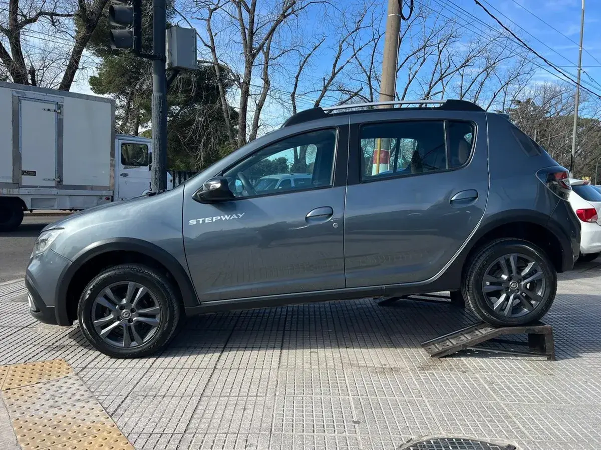 Renault Sandero Stepway 1.6 16V Intense 2020 - foto 5