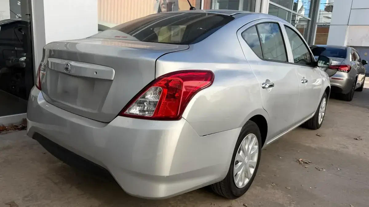 Nissan Versa 1.6 Sense At 2018 - foto 5