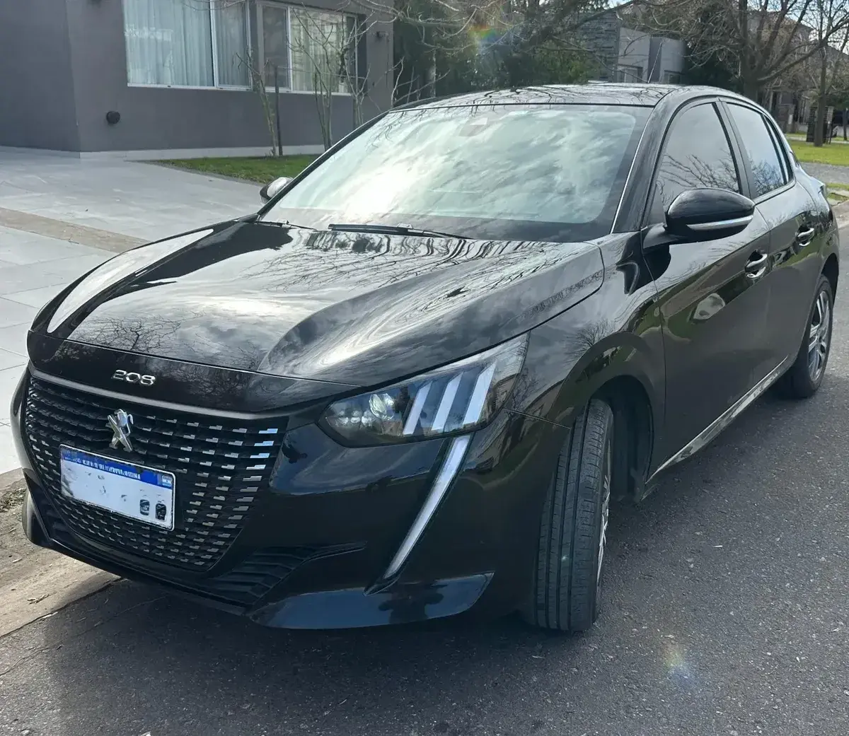 Peugeot 208 1.6 Active Tiptronic 2022 - foto 1