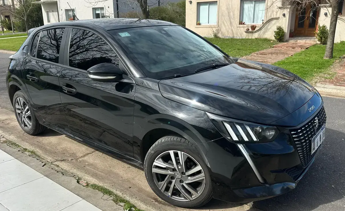 Peugeot 208 1.6 Active Tiptronic 2022 - foto 3