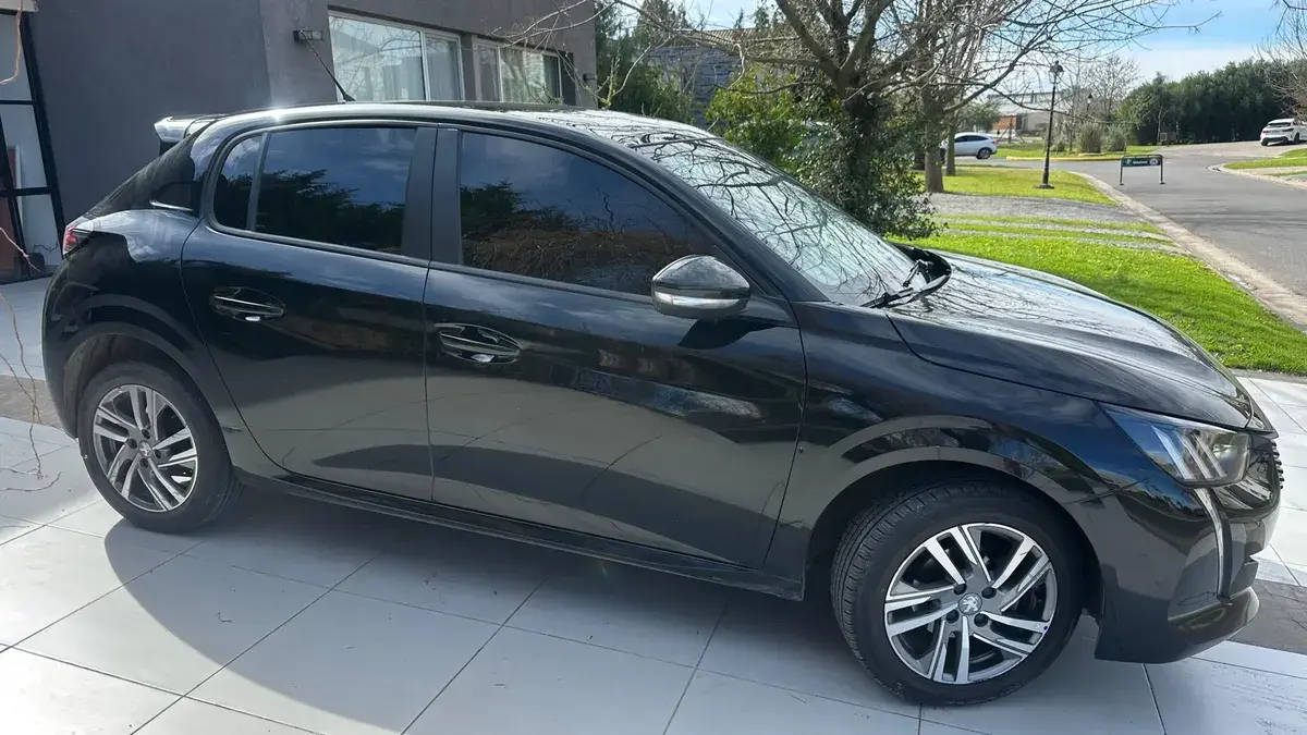 Peugeot 208 1.6 Active Tiptronic 2022 - foto 5