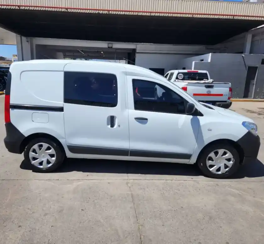 Renault Kangoo 2023 - foto 1