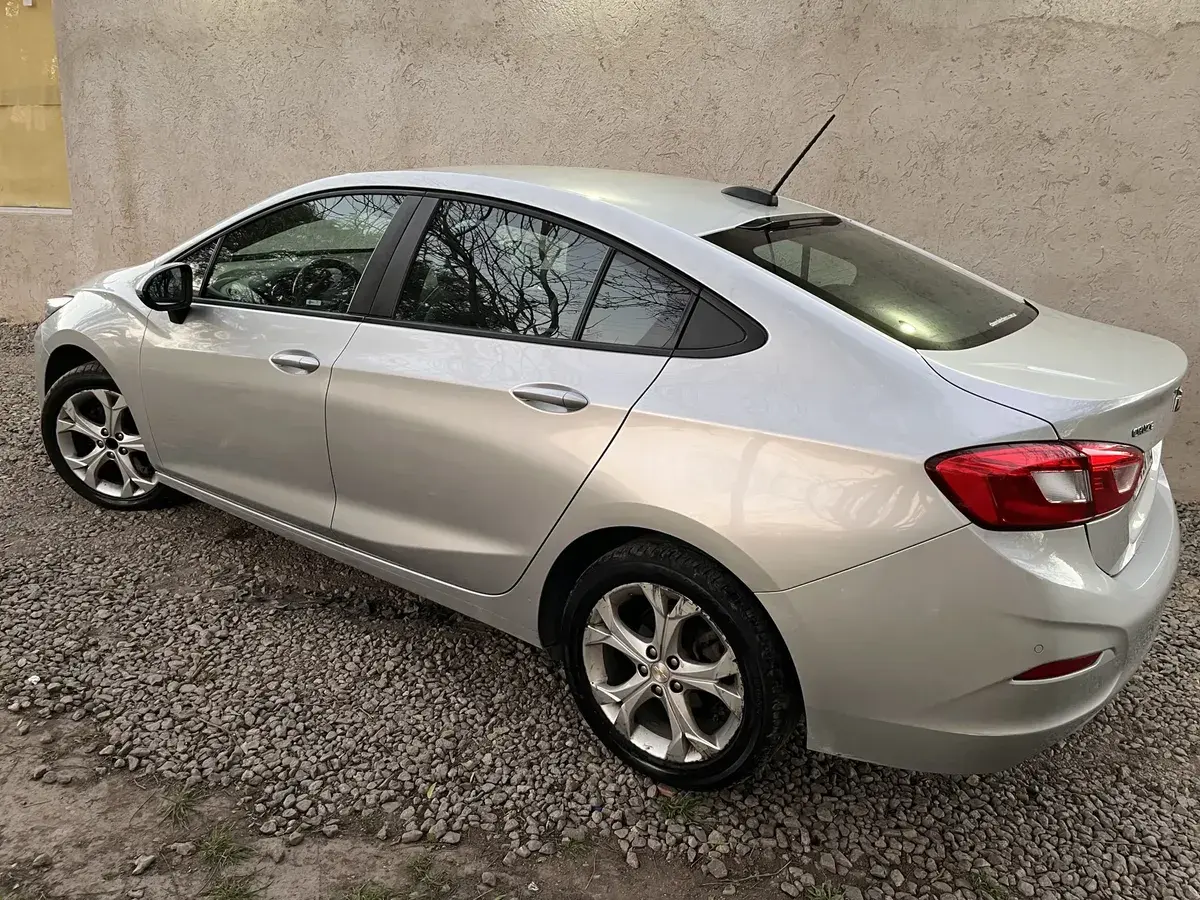 Chevrolet Cruze 1.4 Lt Mt Sedan 2022 - foto 3