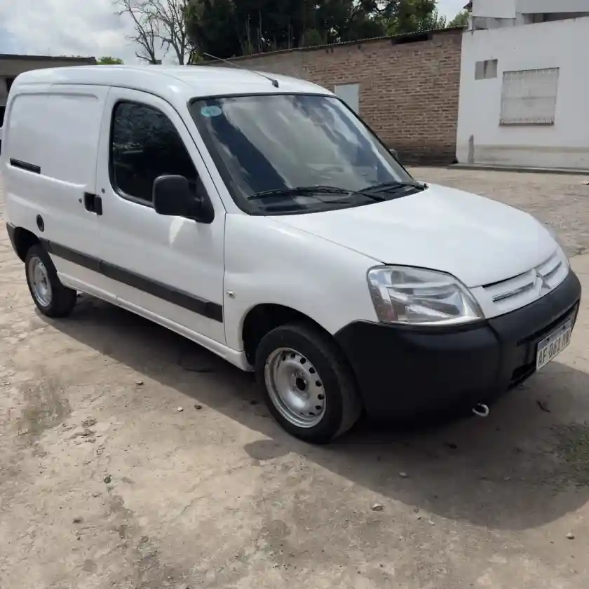 Citroën Berlingo Furgon 1.6 Vti 115 Business 2021 - foto 2