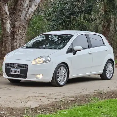 Fiat Punto 1.6 Essence 2012 - foto 1