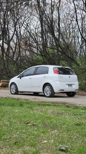 Fiat Punto 1.6 Essence 2012 - foto 2