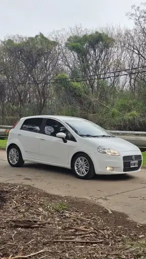 Fiat Punto 1.6 Essence 2012 - foto 5