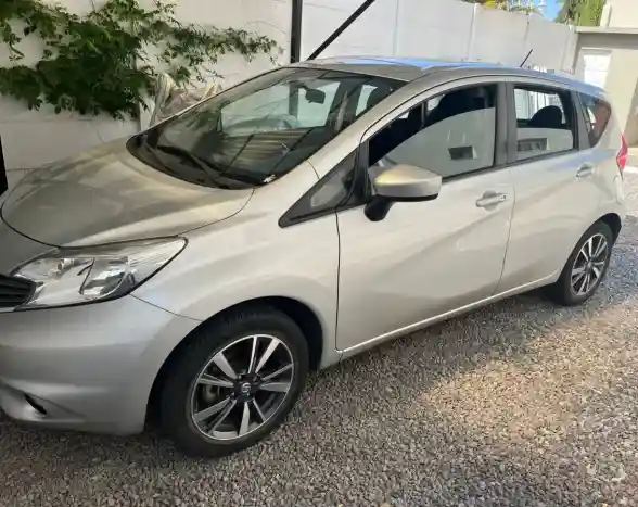 Nissan Note 1.6 Exclusive 110Cv Cvt 2017 - foto 2