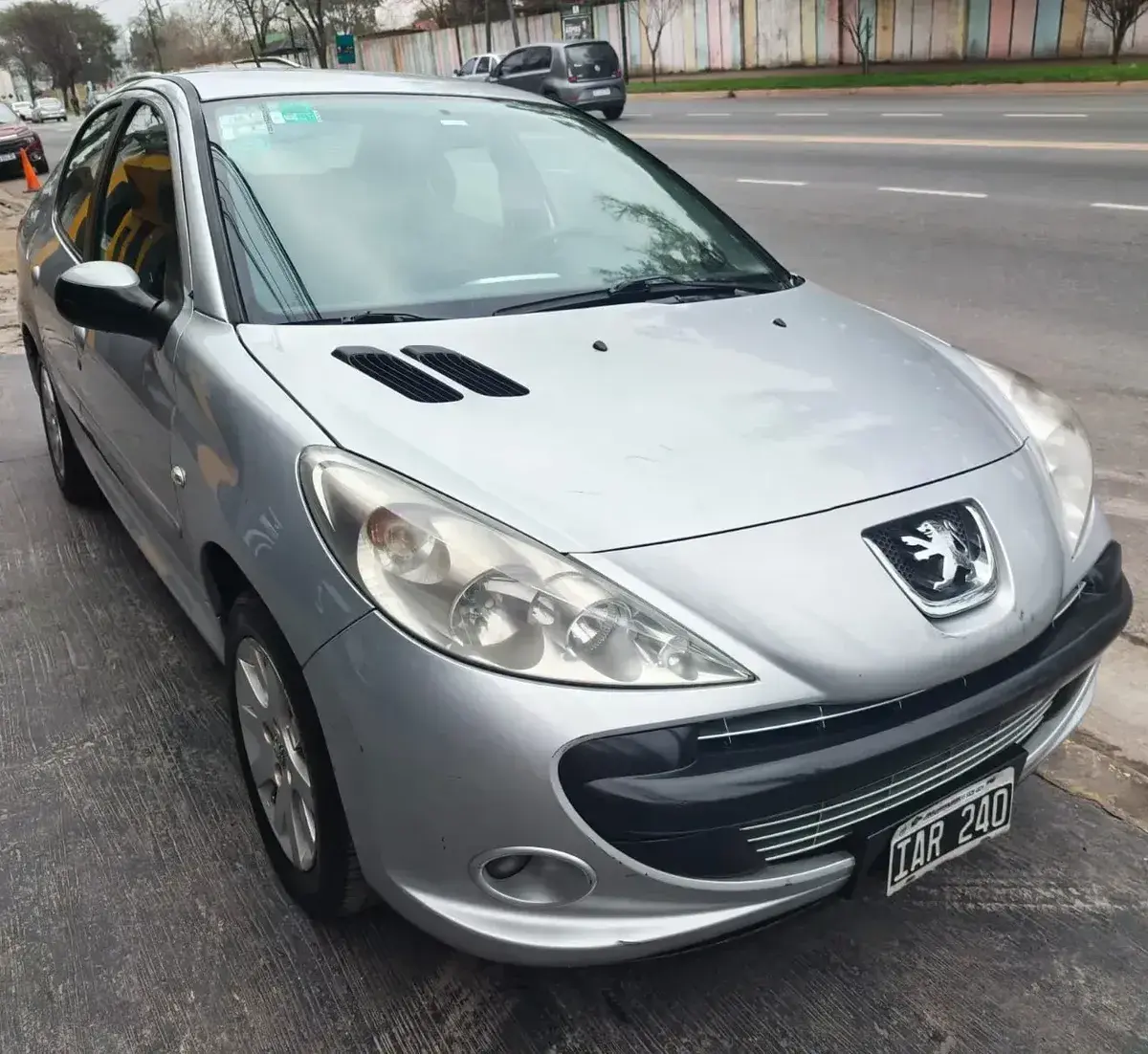 Peugeot 207 1.6 Sedan Xt 2010 - foto 4