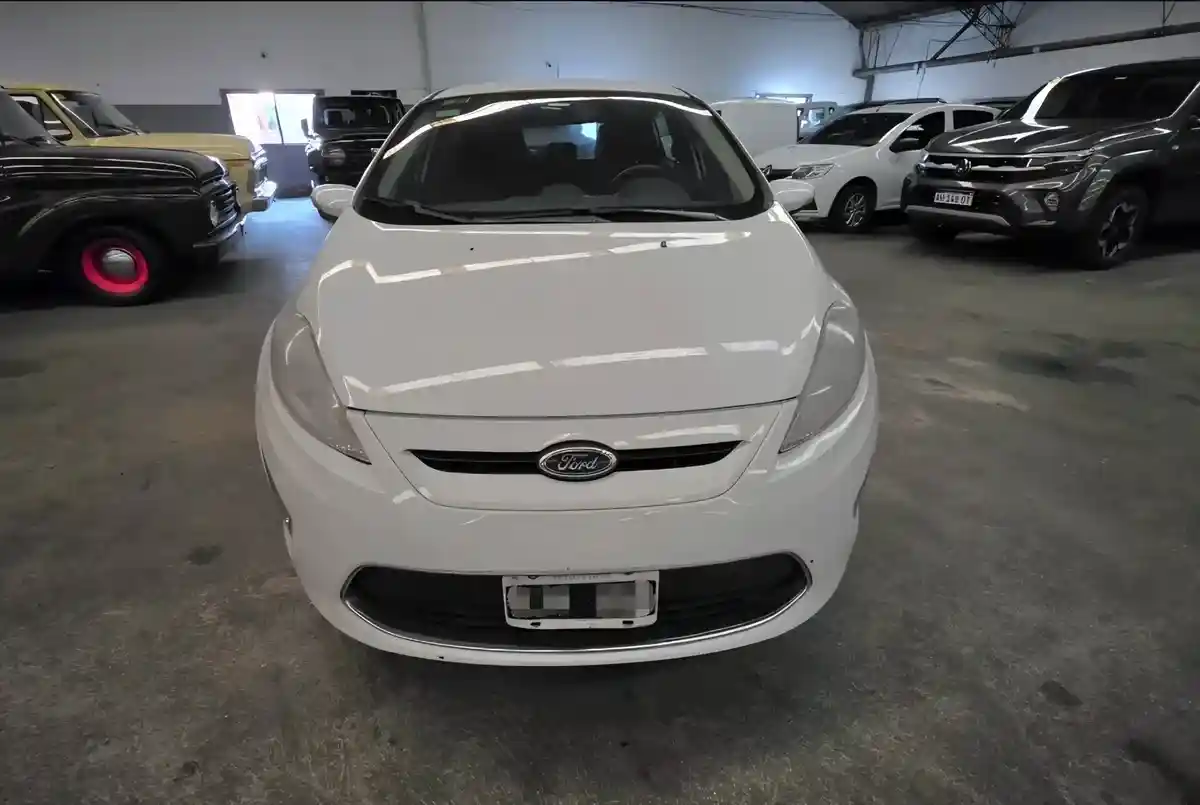 Ford Fiesta Kinetic 1.6 Design 120Cv Titanium 2011 - foto 4