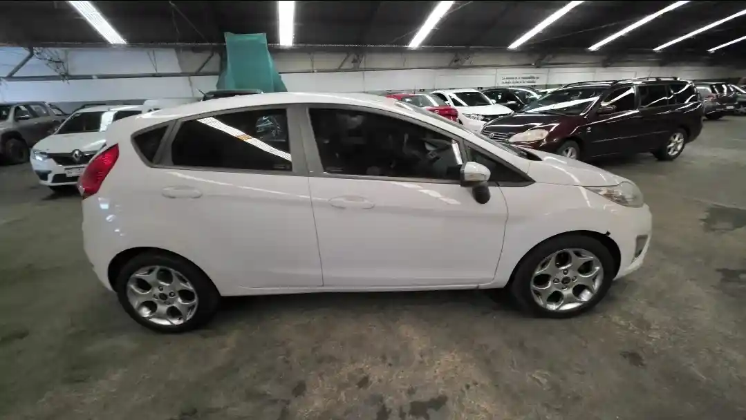 Ford Fiesta Kinetic 1.6 Design 120Cv Titanium 2011 - foto 5