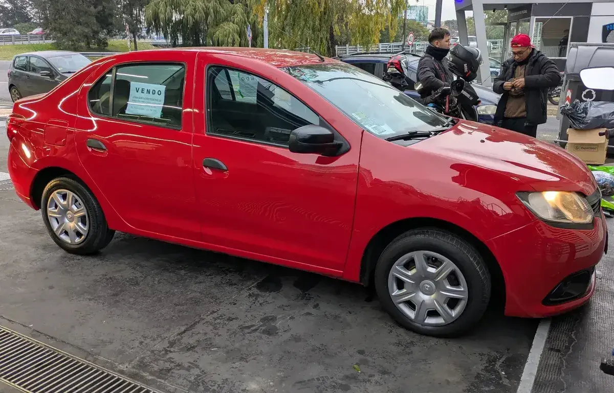 Renault Logan 1.6 Authentique Plus 85Cv 2018 - foto 2