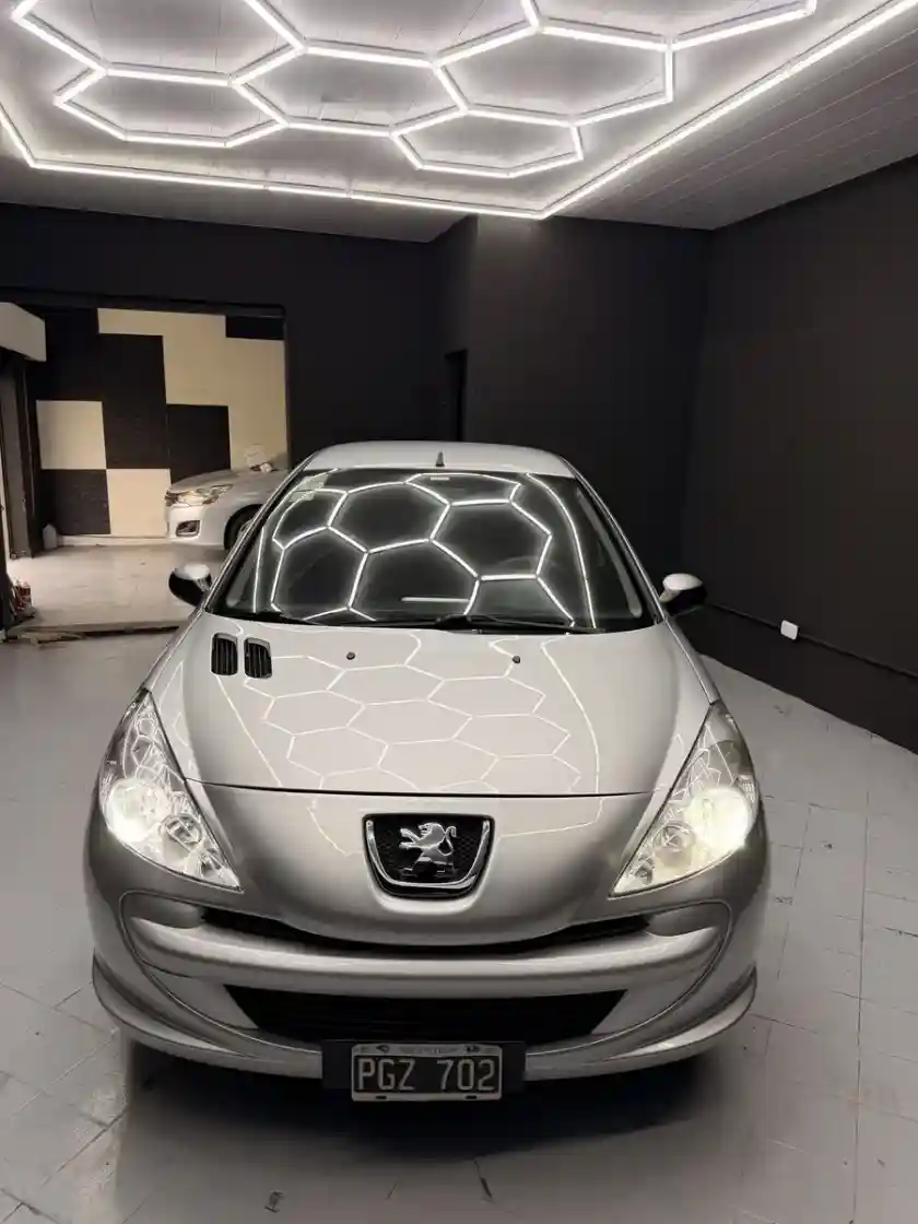 Peugeot 207 1.4 Allure Hdi 70Cv 2015 - foto 4