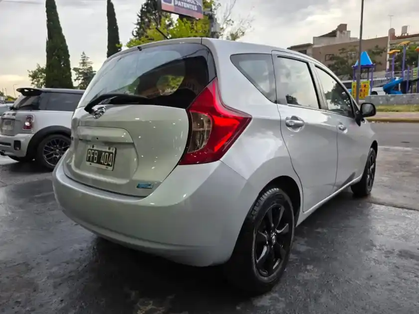 Nissan Note 1.6 Advance 107Cv Pure Drive 2015 - foto 5